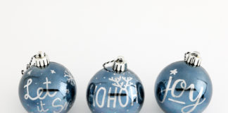 Gehandletterde kerstballen met Molotow