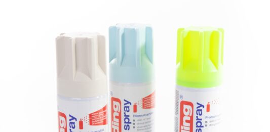 edding permanent spray paint