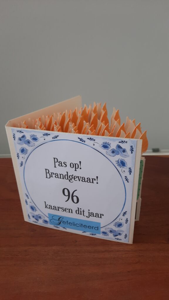 verjaardagskaart met veel kaarsjes