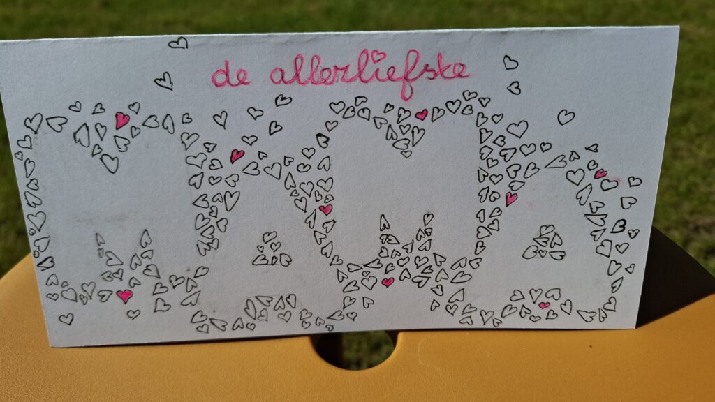 noederdagkaart met hartjes